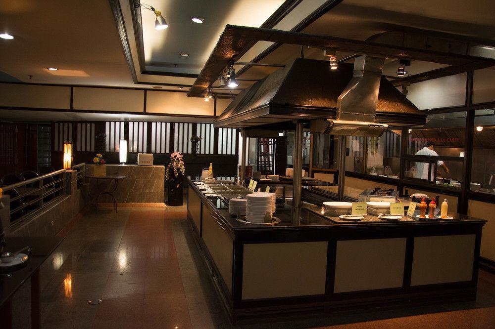 Maxx Hotel Bangkok Exterior photo